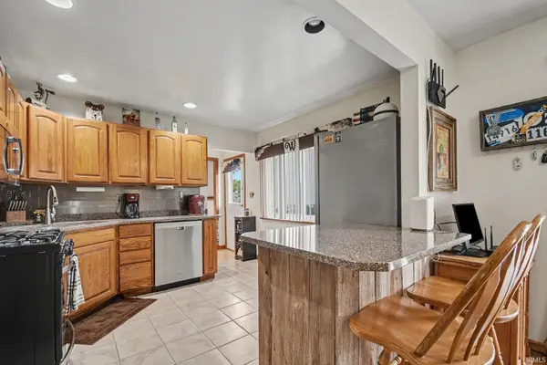 29749 County Road 4 ***, Elkhart, IN 46514
