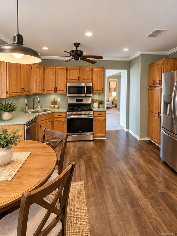 Address not disclosed, Oakdale, NY 11769