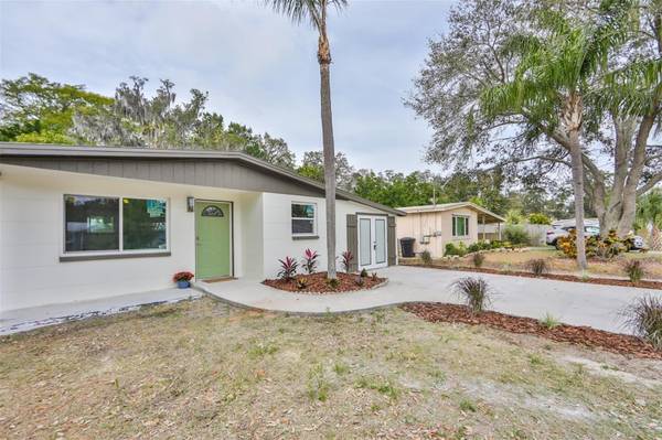 2028 N BETTY LN, Clearwater, FL 33755