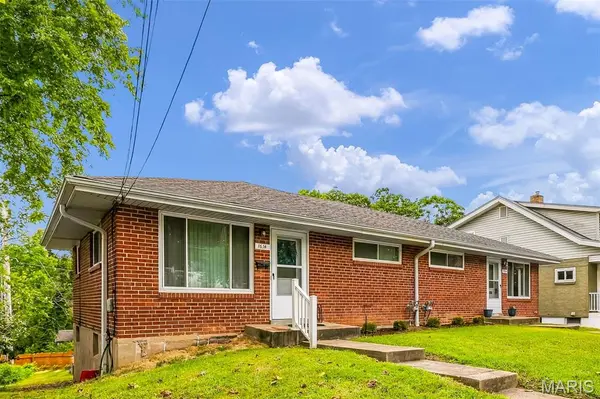 1514 Yale AVE, Richmond Heights, MO 63117