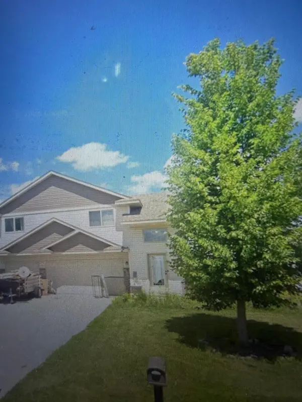 206 Summerfield LN, Waverly, MN 55390