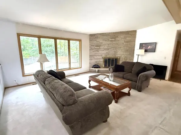 6447 Westchester CIR, Golden Valley, MN 55427