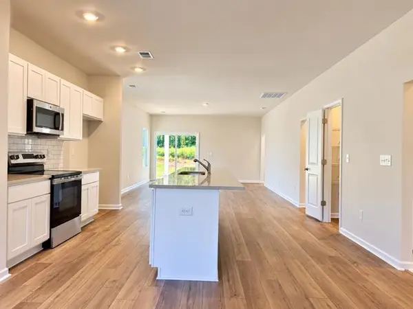 12192 Lansbury DR, Inman, SC 29349