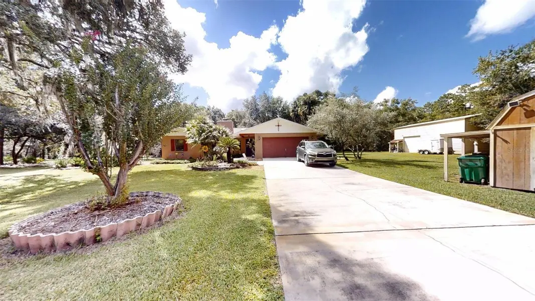 8614 W VARRICCHIO LN, Crystal River, FL 34428