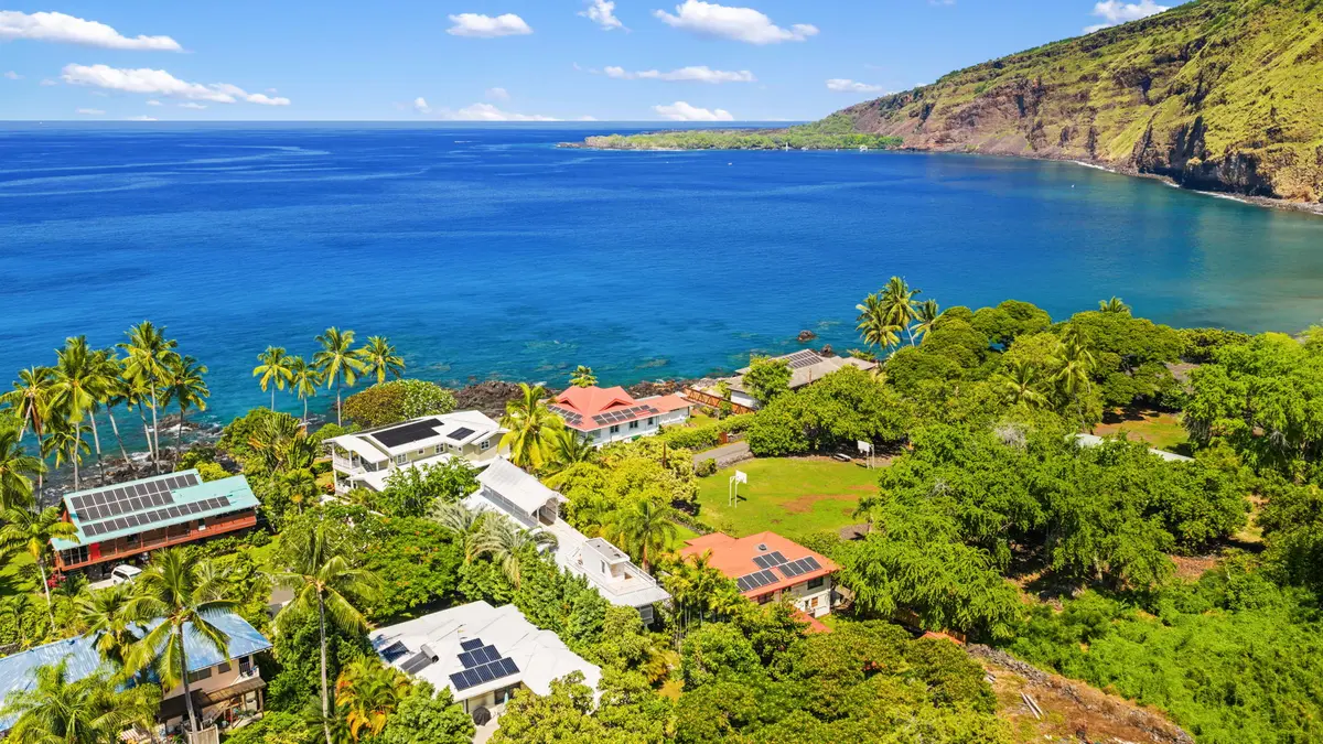 82-6044-A PUUHONUA RD, Captain Cook, HI 96704