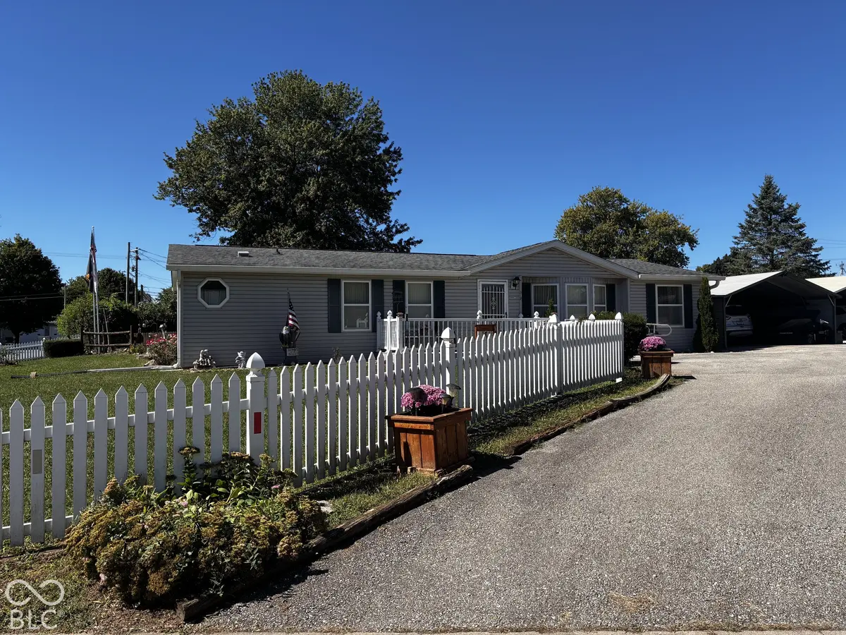 312 W Lou LN, Greensburg, IN 47240