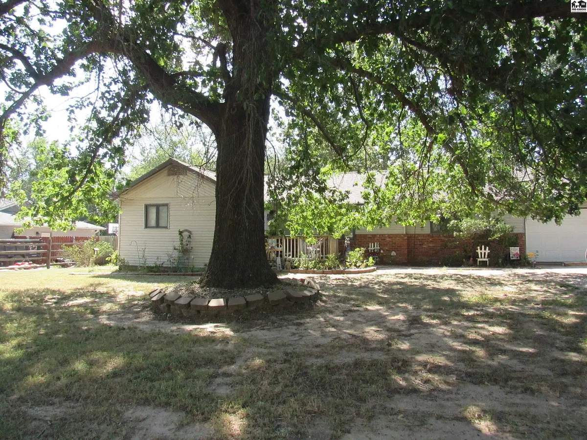 6509 N Jefferson St, Hutchinson, KS 67502
