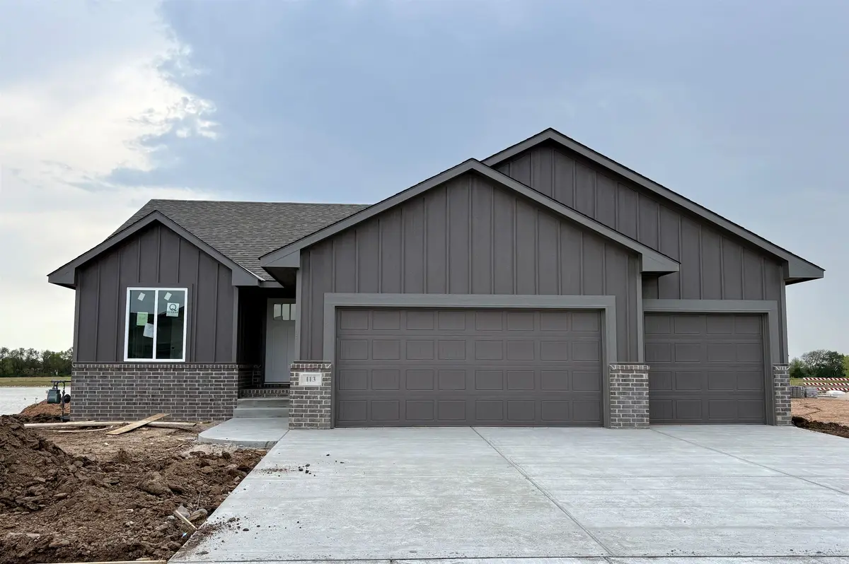 113 E Hickam St, Derby, KS 67037