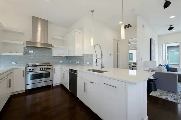 1915 Summit Avenue #1, Dallas, TX 75206