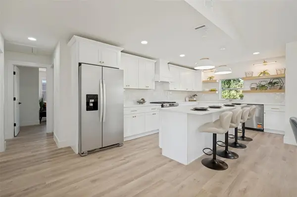 14517 Dennis Lane, Farmers Branch, TX 75234