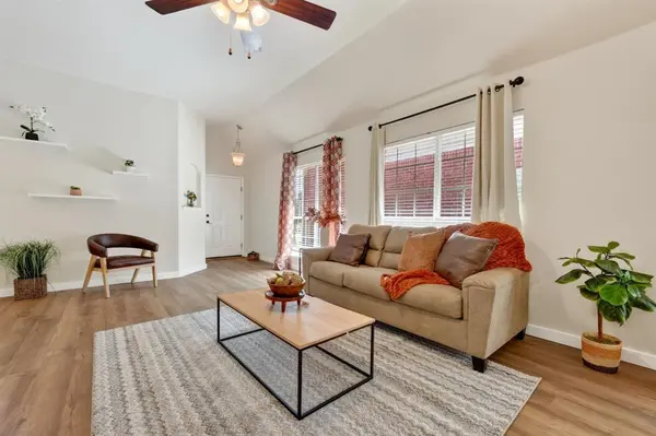 6105 Cheyenne Drive, The Colony, TX 75056