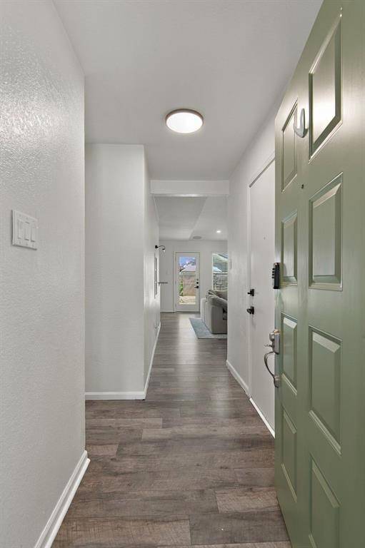 831 Beverly Drive, Grapevine, TX 76051