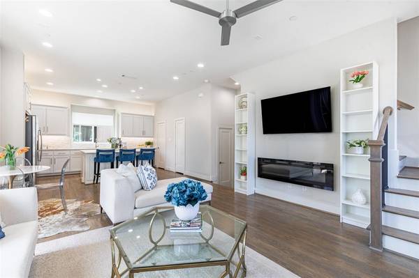 4914 Live Oak Street #10, Dallas, TX 75206