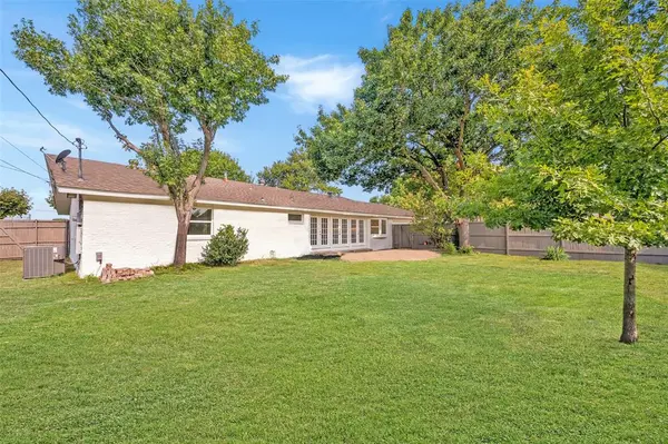 11864 Cold Harbor Lane, Dallas, TX 75244