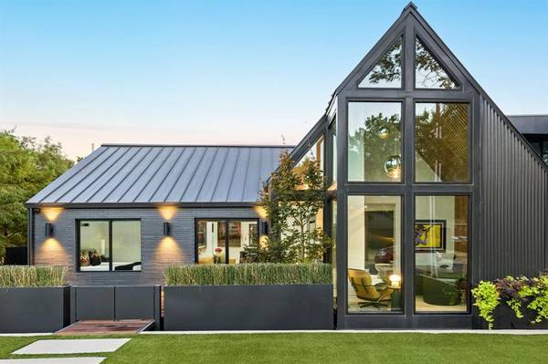 4442 Bonham Street, Dallas, TX 75229