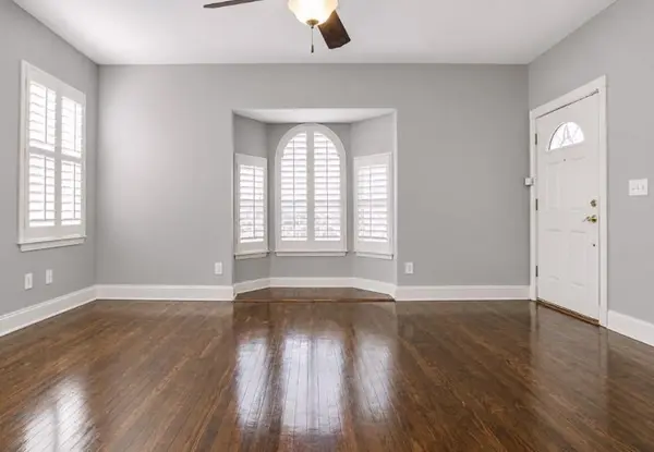 5818 Richmond Avenue, Dallas, TX 75206