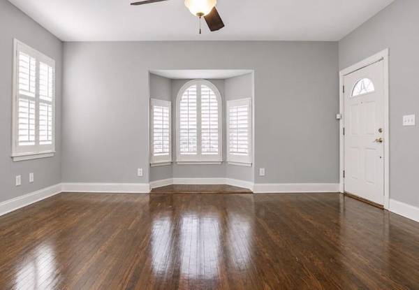 5818 Richmond Avenue, Dallas, TX 75206