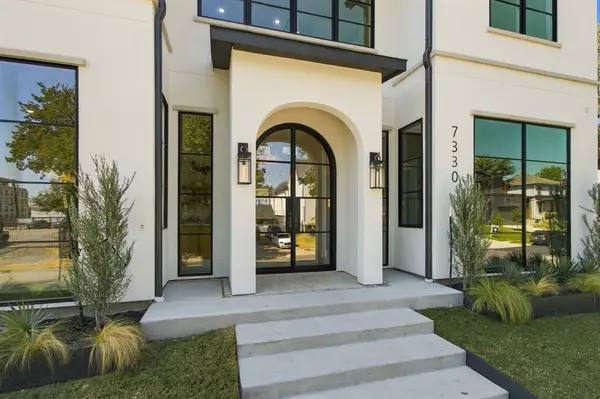 7330 Casa Loma Avenue, Dallas, TX 75214
