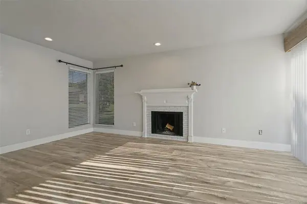 7 Dewberry Court, Bedford, TX 76021