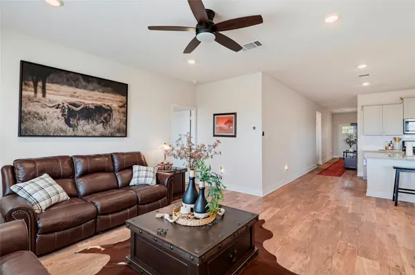 1416 PARKWOOD, Seguin, TX 78155