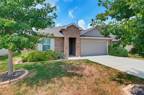 1416 PARKWOOD, Seguin, TX 78155