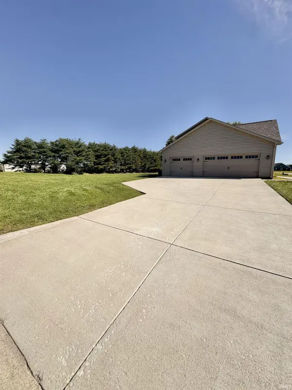 112 Fairway East DR, Attica, IN 47918