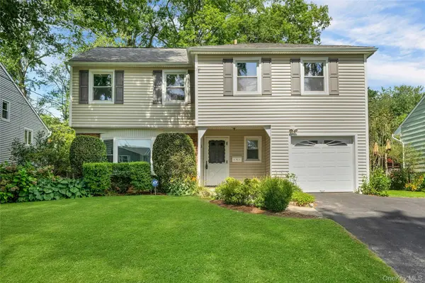 16 Salem PL, White Plains, NY 10605