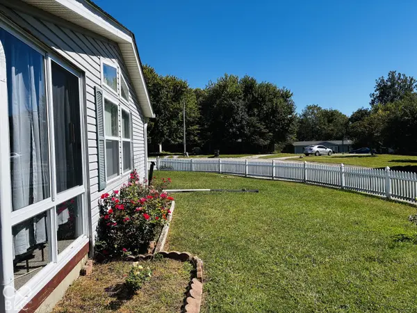 312 W Lou LN, Greensburg, IN 47240
