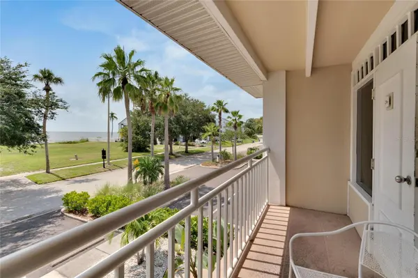611 DESTINY DR #216, Ruskin, FL 33570