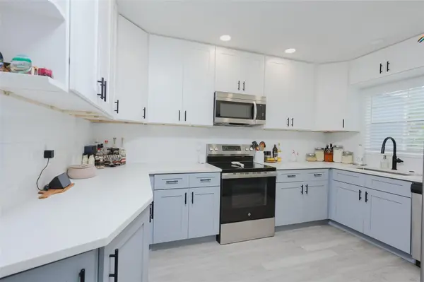16606 FOREST PARK DR, Lutz, FL 33549