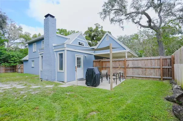 16606 FOREST PARK DR, Lutz, FL 33549