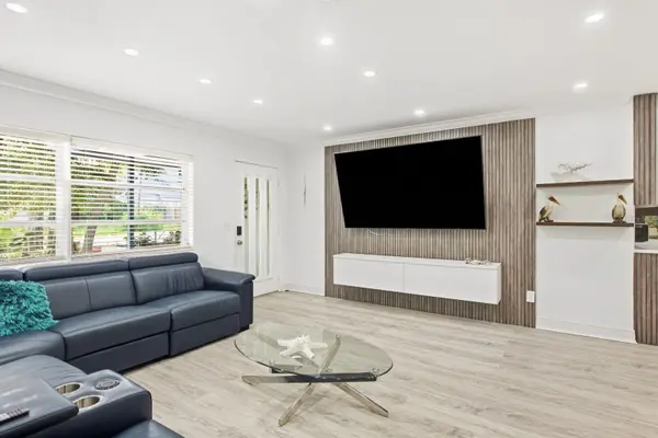 12382 143RD ST, Largo, FL 33774