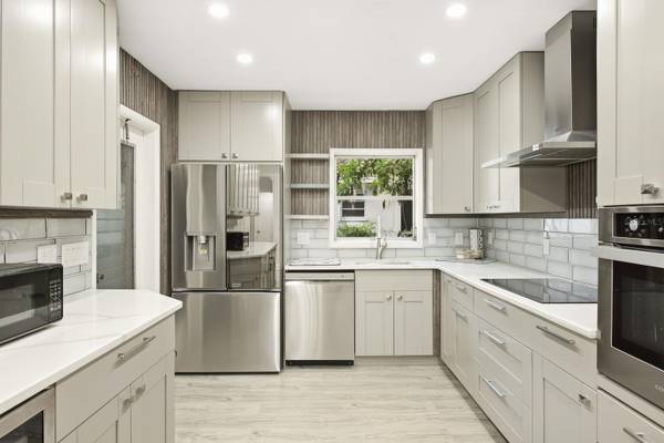 12382 143RD ST, Largo, FL 33774