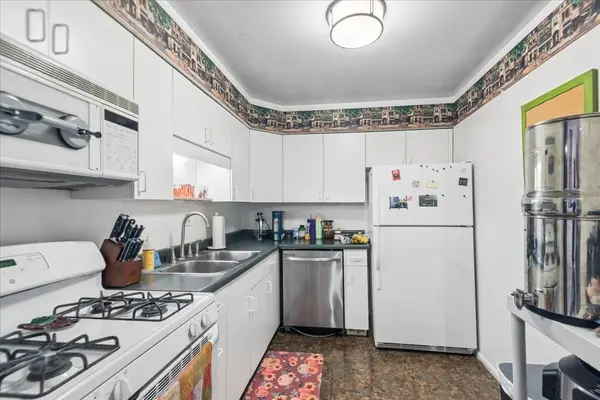 1240 Park AVE #331, Highland Park, IL 60035
