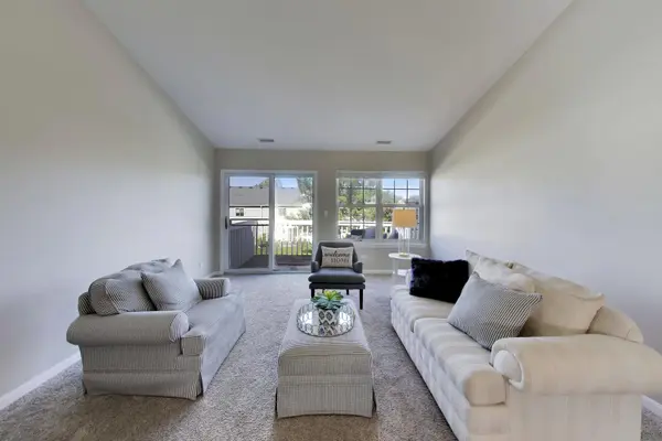 6868 W Mount Vernon CT #2-C, Gurnee, IL 60031