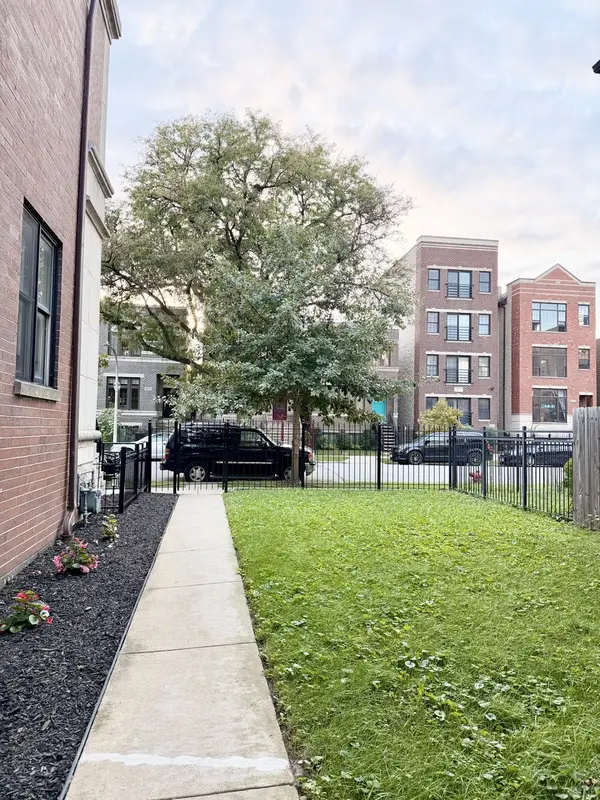 4829 S Champlain AVE #1, Chicago, IL 60615