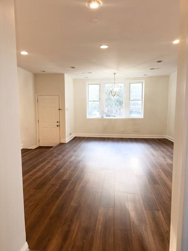 4829 S Champlain AVE #1, Chicago, IL 60615