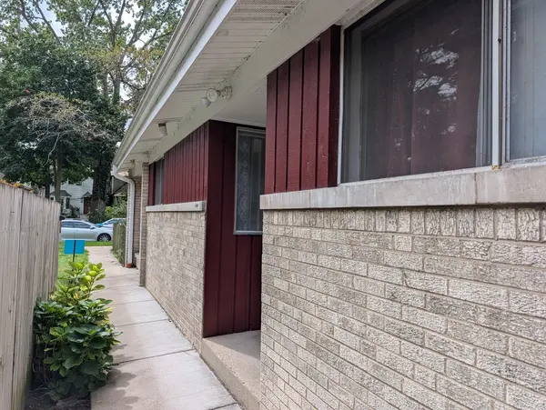 1958 W Morse AVE #A, Chicago, IL 60626