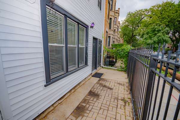 1618 N Rockwell ST #1, Chicago, IL 60647