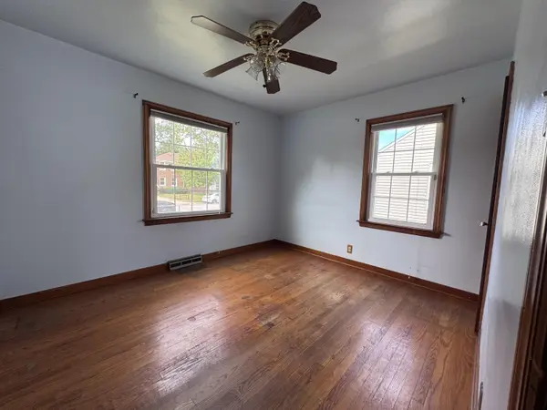 6549 S Mccook AVE, Hammond, IN 46323