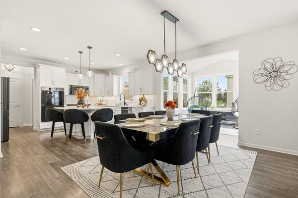 9324 Summerlin RD, Woodbury, MN 55129