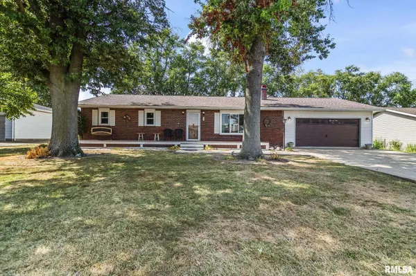72 MICHELE DR, Pawnee, IL 62558