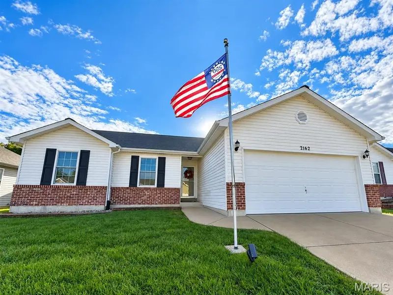2162 Warwick Castle, Imperial, MO 63052