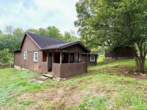 2959 Lawrenceport RD, Mitchell, IN 47446