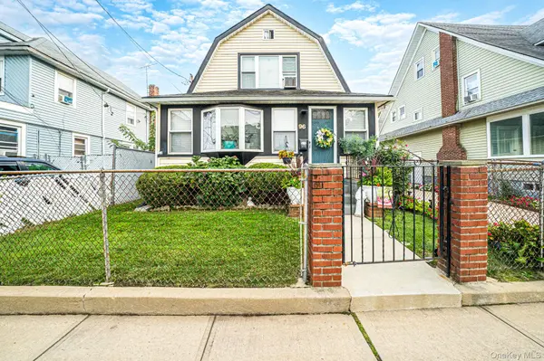 96 Van Cott AVE, Hempstead, NY 11550