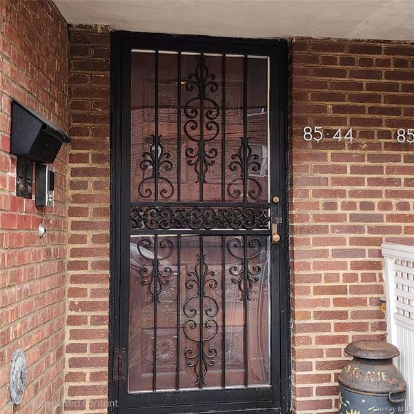 8544 53rd AVE, Elmhurst, NY 11373