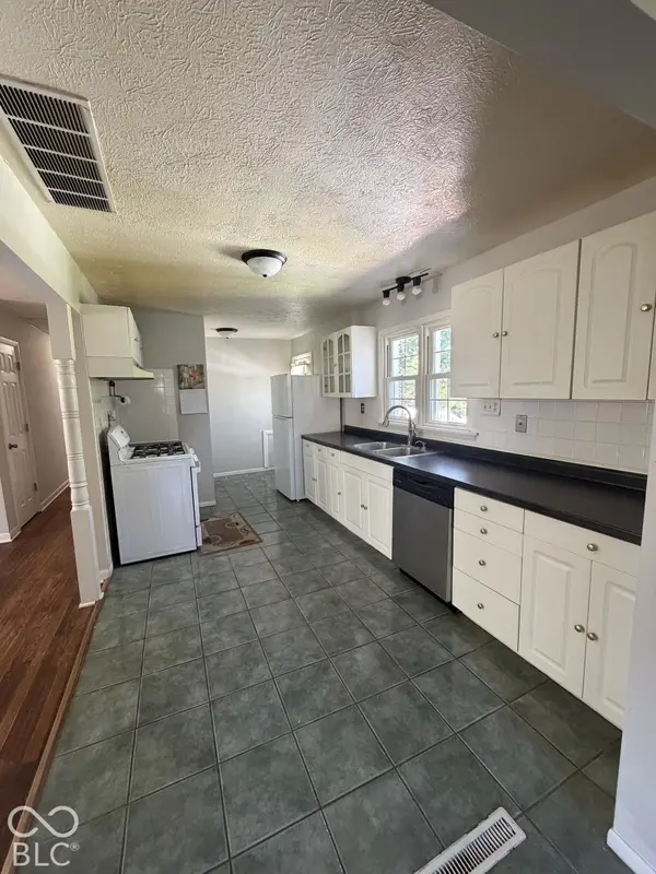 621 Woodland DR, Rockville, IN 47872
