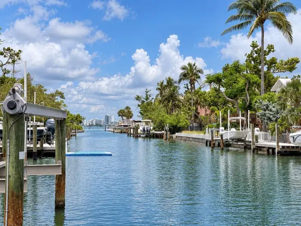 3441 GULFMEAD DR, Sarasota, FL 34242