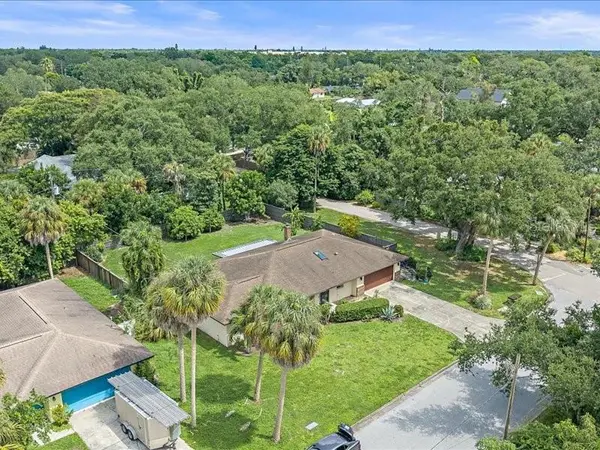 2499 HILLVIEW ST, Sarasota, FL 34239
