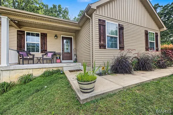 112 Lawrence DR, Byrnes Mill, MO 63051